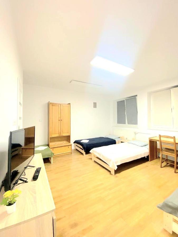 Hostel Warszawa Ursynow Esterno foto